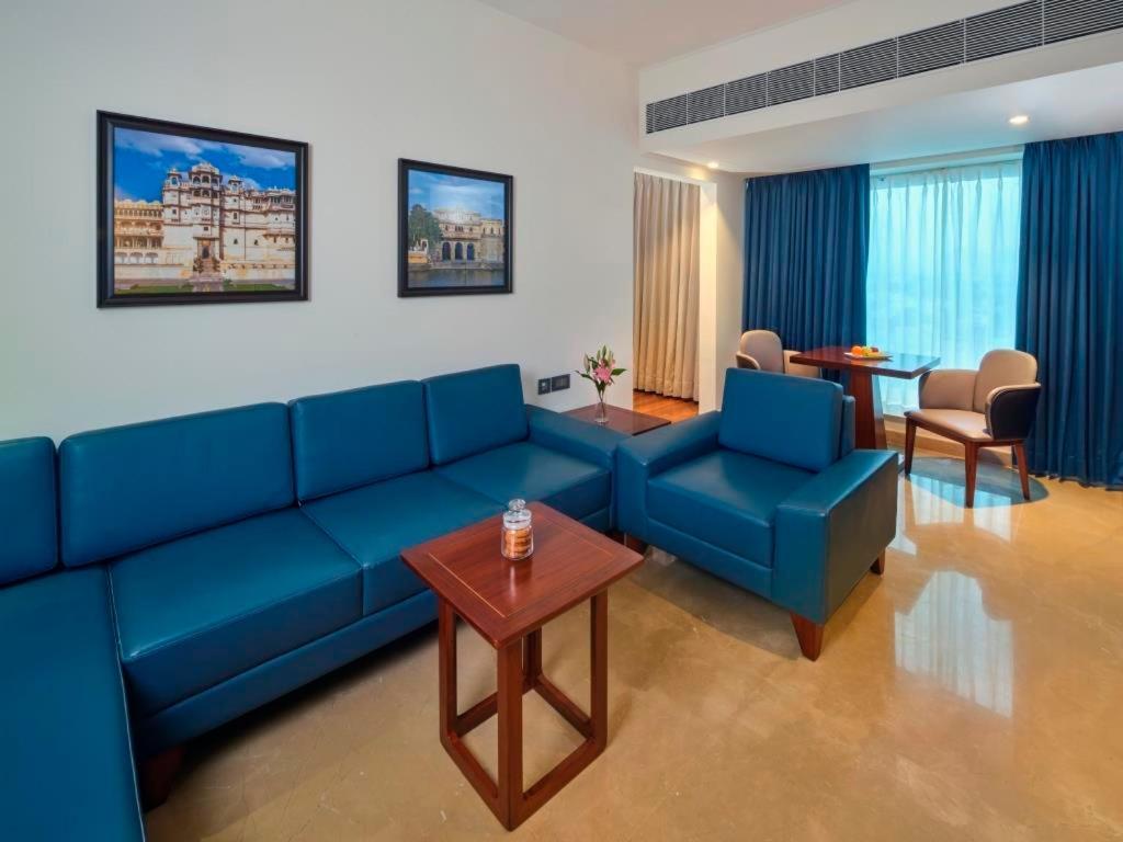 Pride Hotel Ουνταϊπούρ Εξωτερικό φωτογραφία