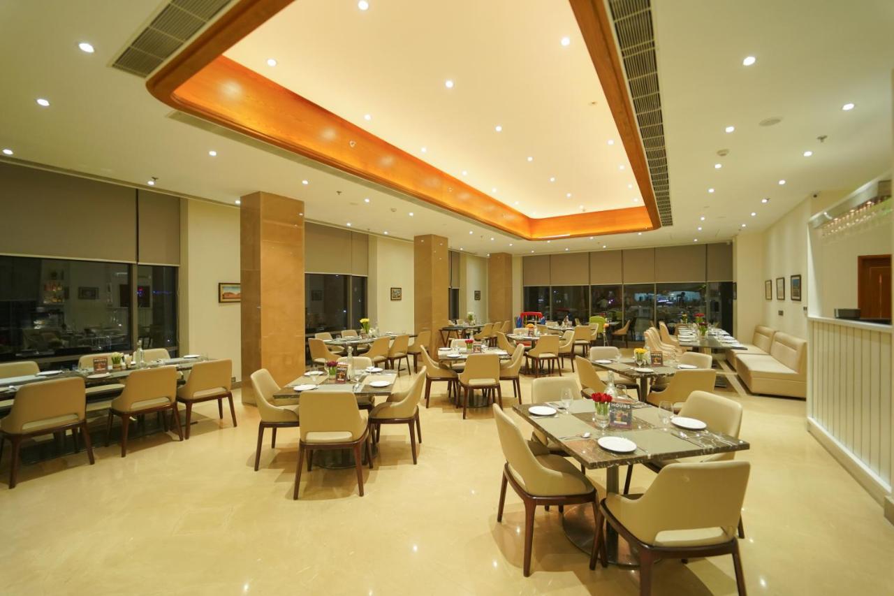 Pride Hotel Ουνταϊπούρ Εξωτερικό φωτογραφία