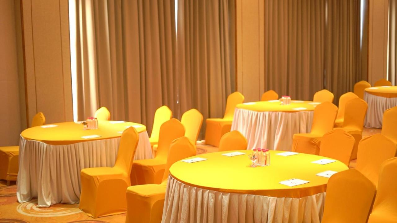 Pride Hotel Ουνταϊπούρ Εξωτερικό φωτογραφία