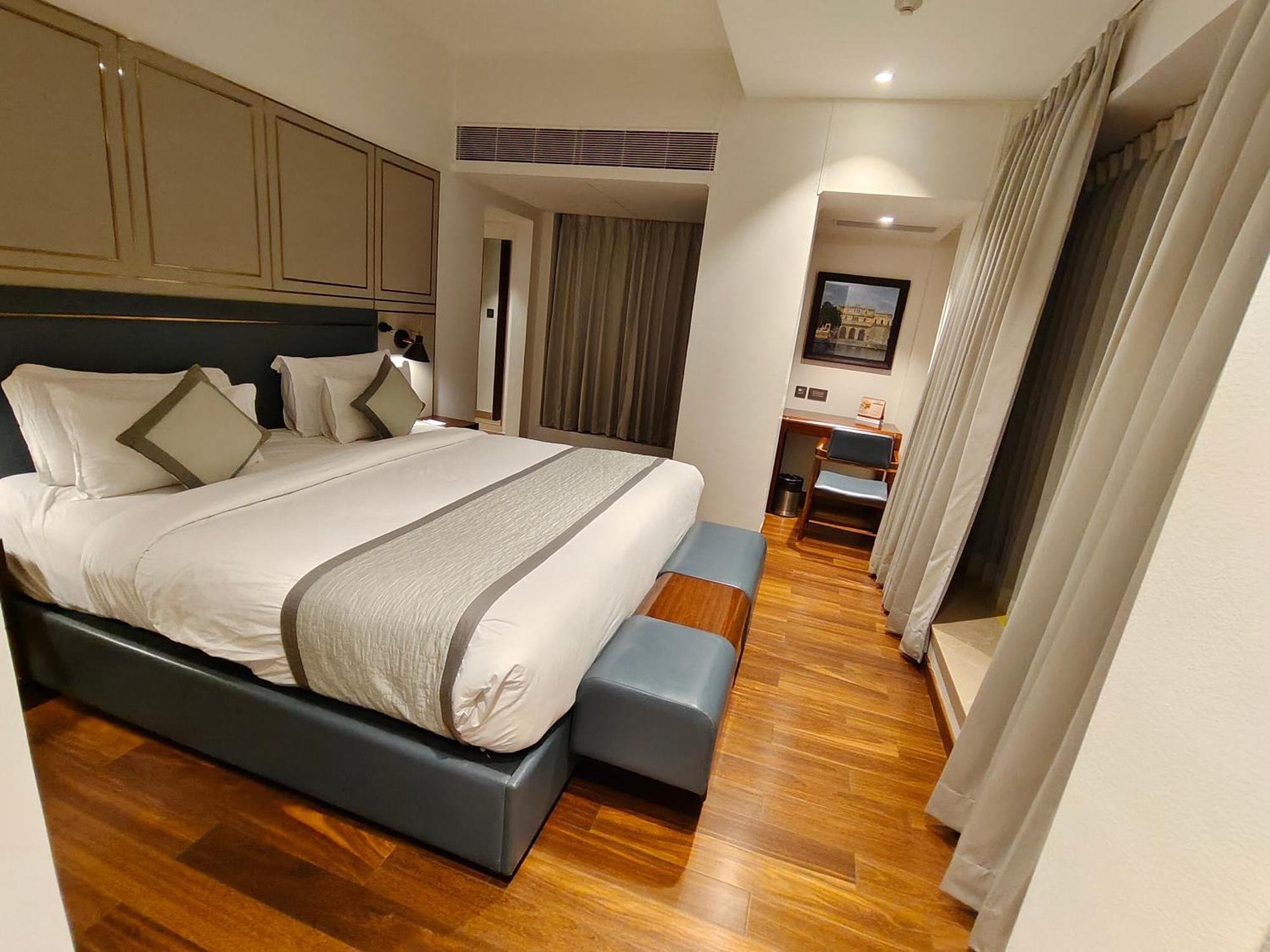 Pride Hotel Ουνταϊπούρ Εξωτερικό φωτογραφία